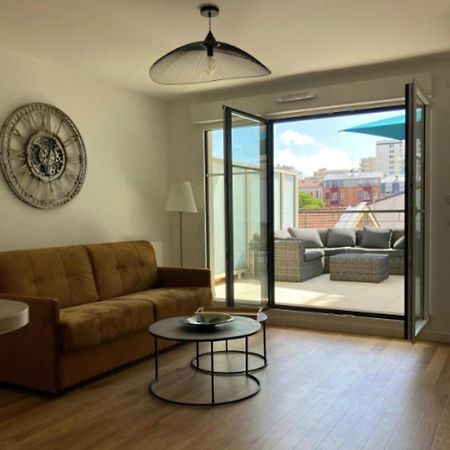 Very Nice And Quiet 42 M In Suresnes With Parking Exterior photo